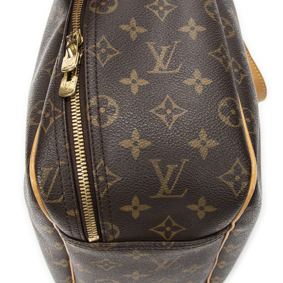 Louis Vuitton Excursion - Picture 8 of 10